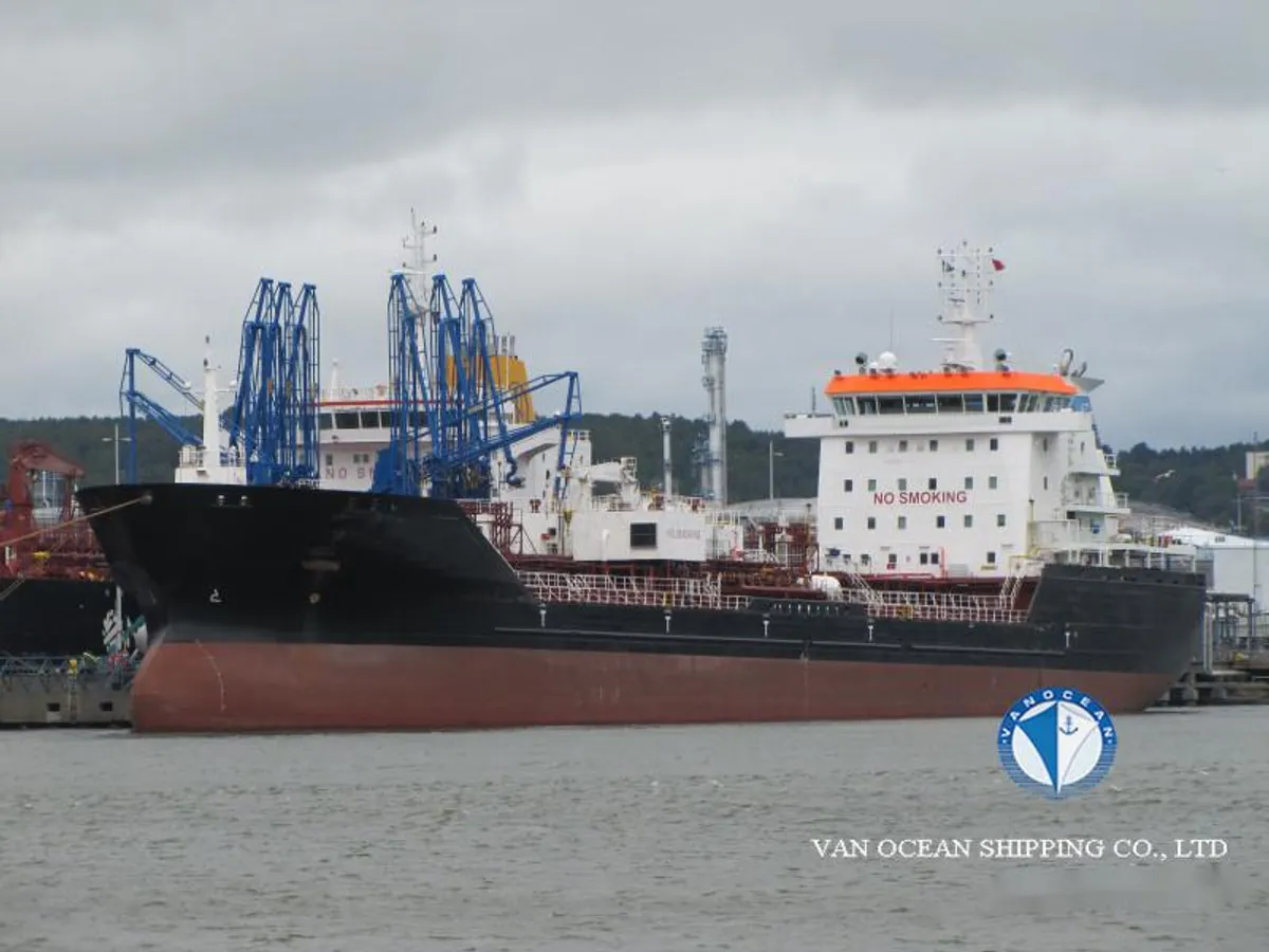 Navio-tanque de óleo/produtos químicos à venda