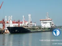 Navio-tanque de óleo/produtos químicos à venda