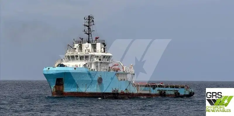 Navio de abastecimento à venda