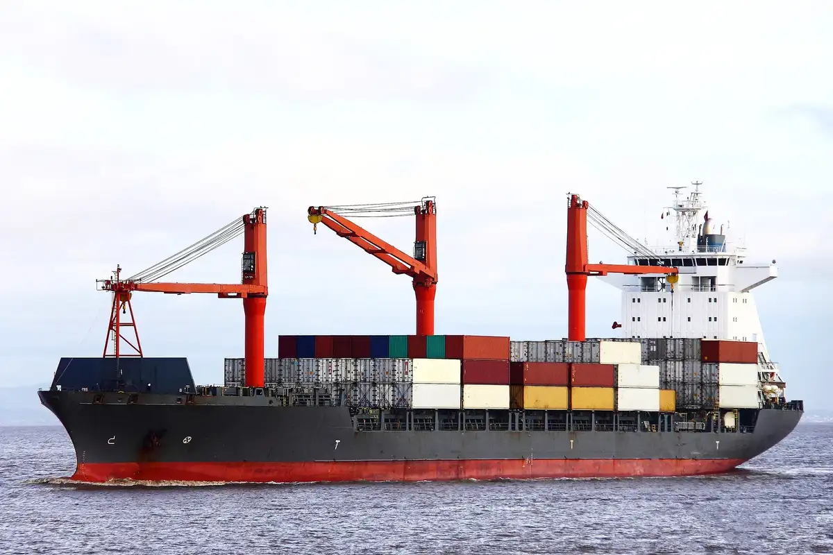 Navio frigorífico à venda