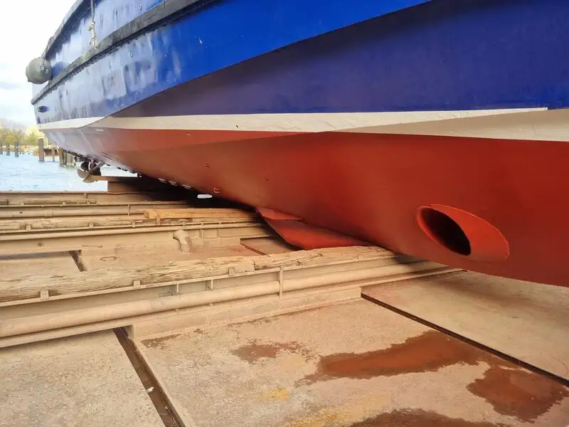 Navio de pesquisa à venda