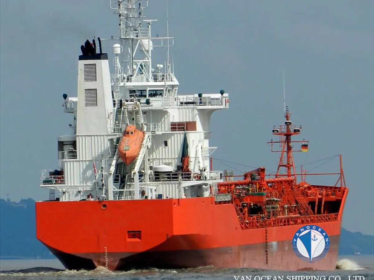 Navio-tanque de óleo/produtos químicos à venda