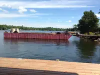 Barcaça à venda