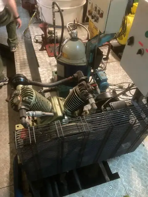 Rebocador à venda
