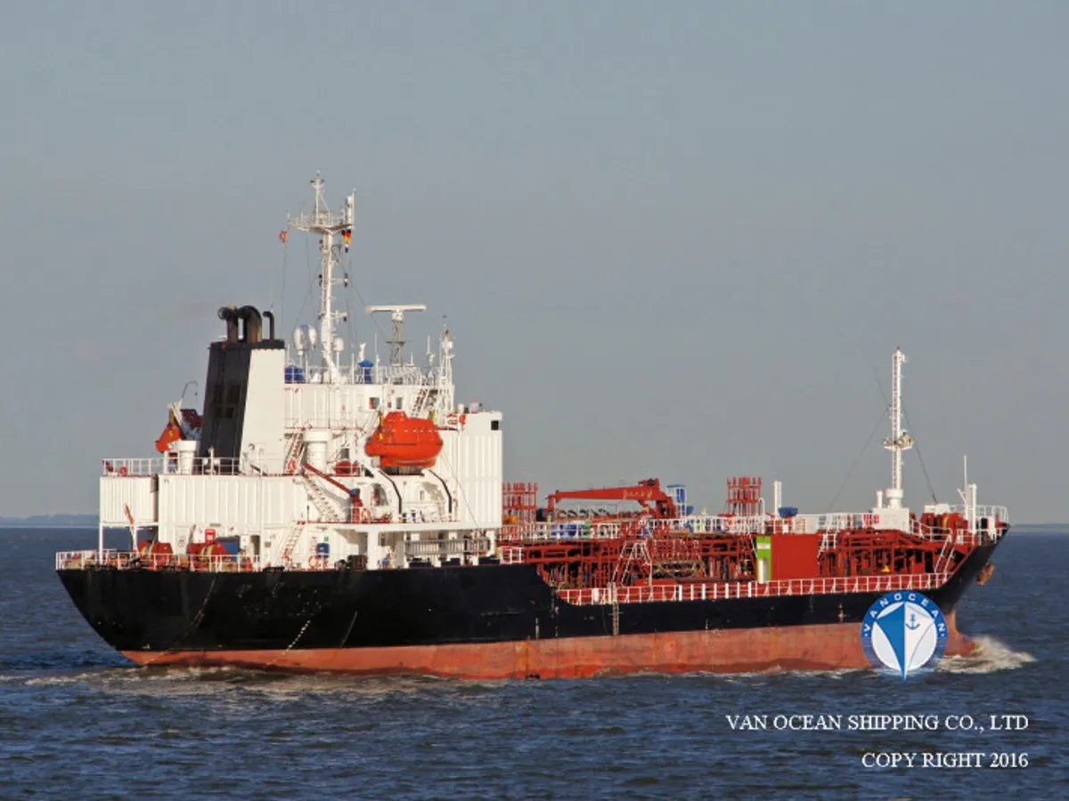 Navio-tanque de óleo/produtos químicos à venda