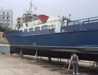 Barco de tripulação à venda