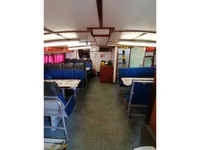 Barco de tripulação à venda