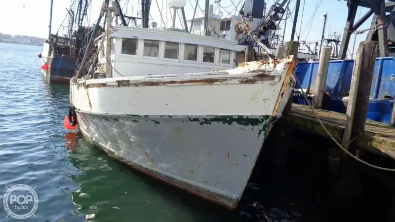 Navio de pesca de arrasto à venda