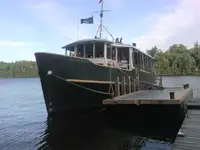 Navio de passageiros à venda