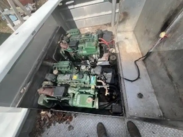 Barcos de trabalho à venda