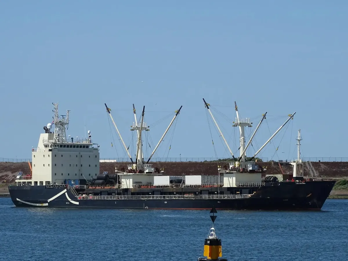 Navio frigorífico à venda