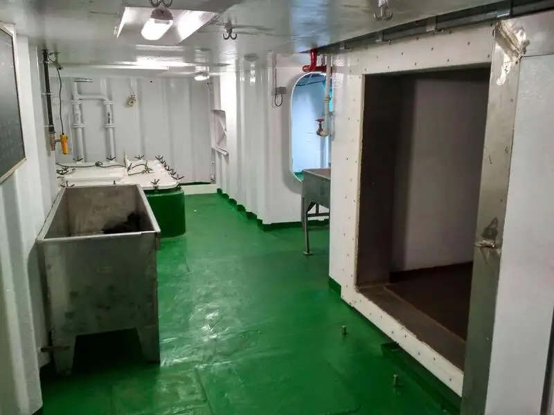 Navio de pesca de arrasto à venda