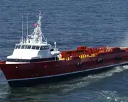 Barco de tripulação à venda