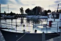 Barcaça à venda
