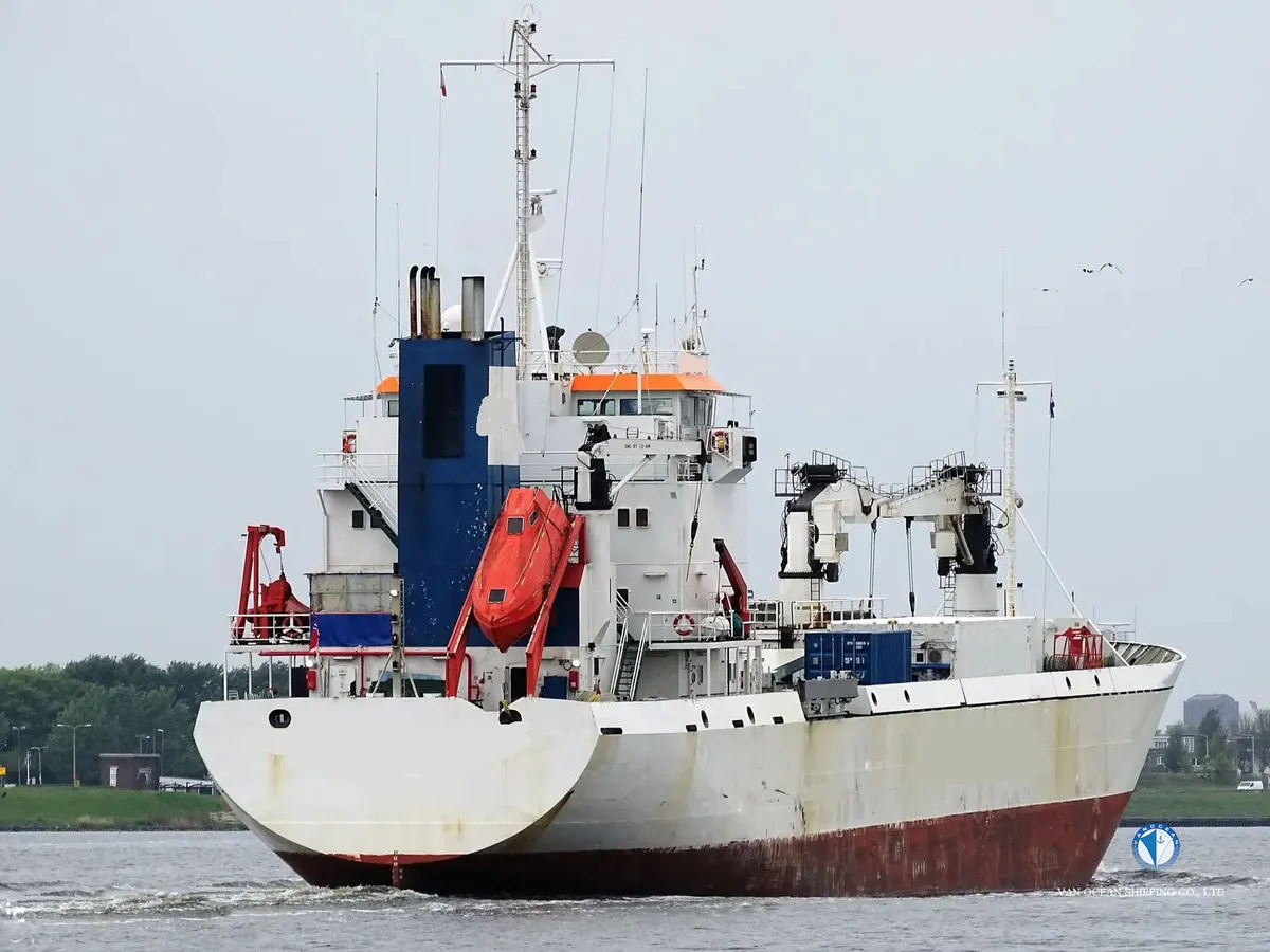 Navio frigorífico à venda