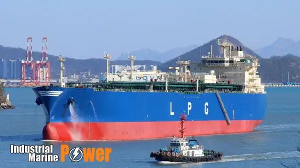 Navio transportador de GNL à venda