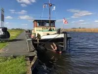 Rebocador à venda