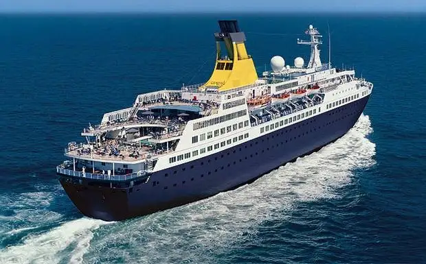Navio de cruzeiro à venda
