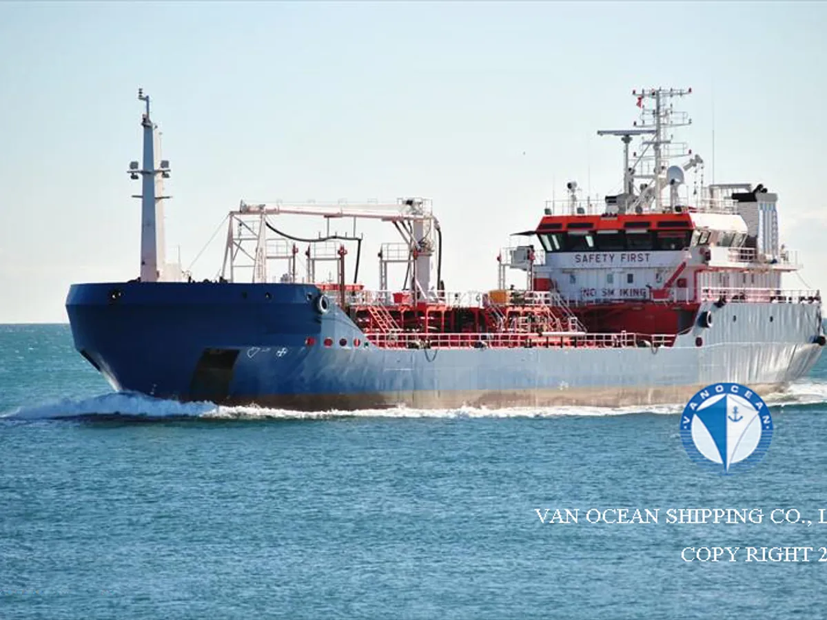 Navio-tanque de óleo/produtos químicos à venda