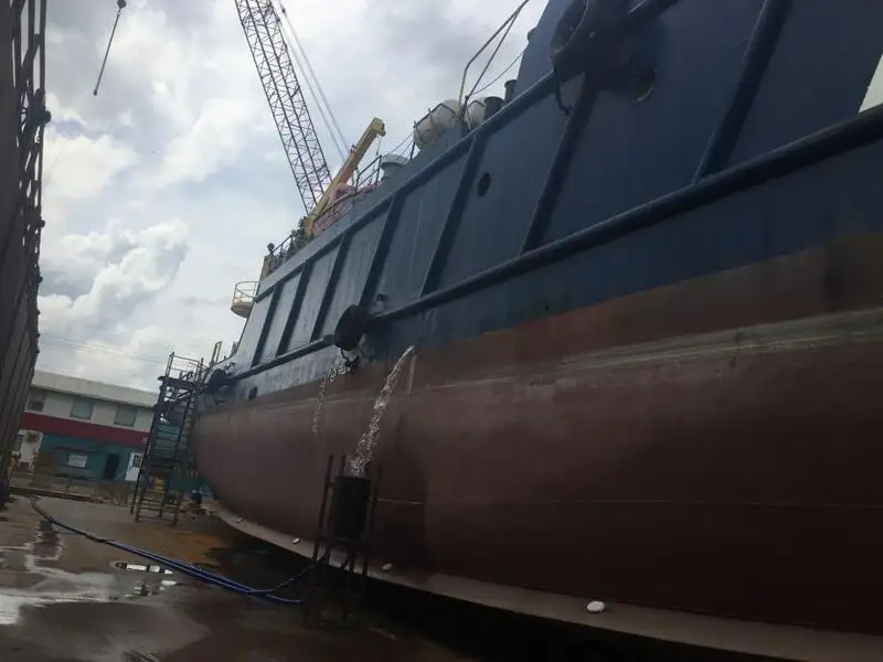 Navio frigorífico à venda