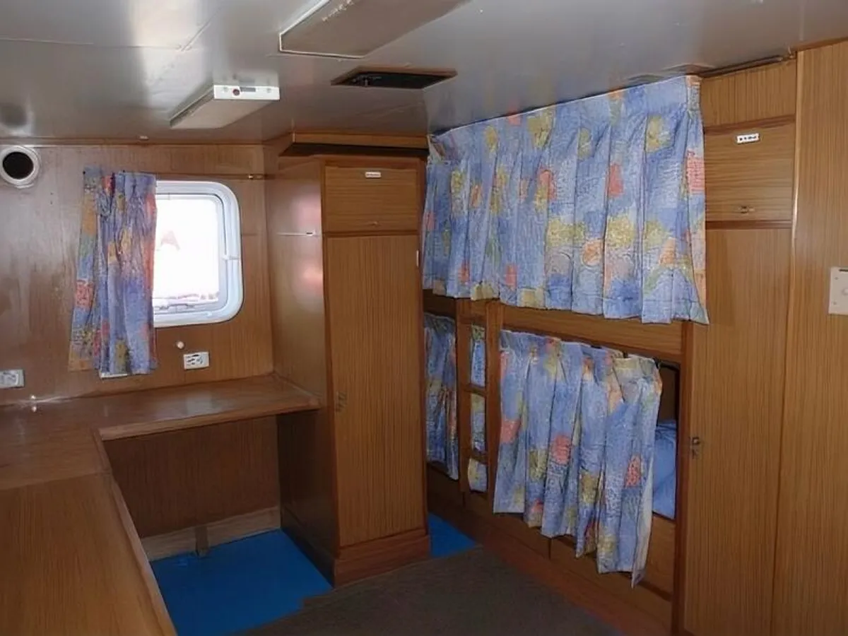 Navio de Suprimento Rápido (FSV) à venda