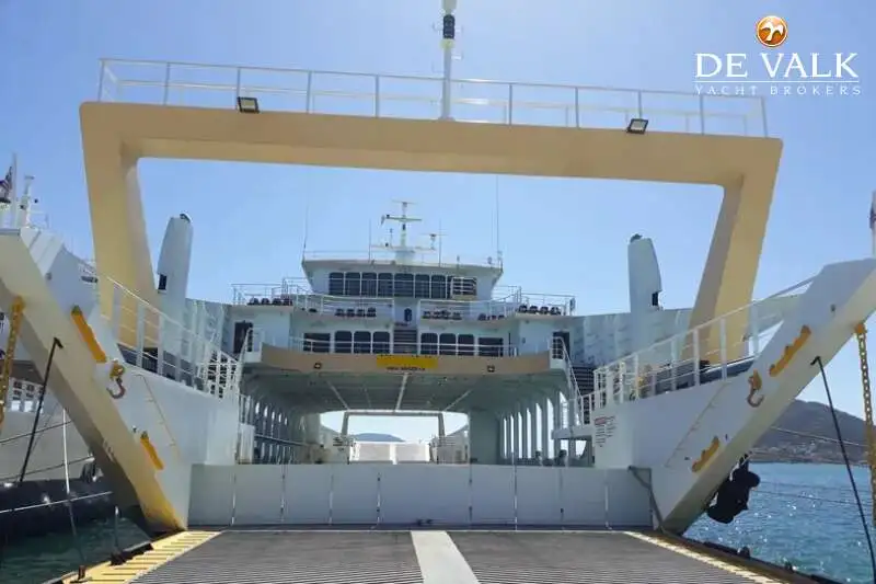 Navio de transporte de passageiros (Ferry) à venda