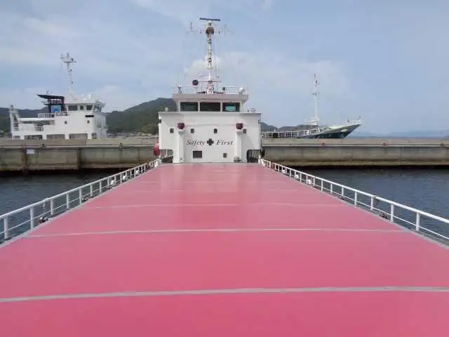 Navio graneleiro à venda