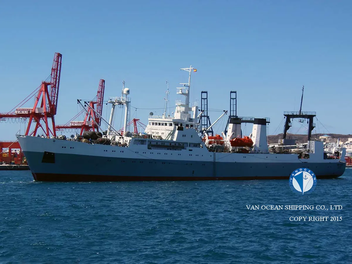 Navio de pesca de arrasto à venda