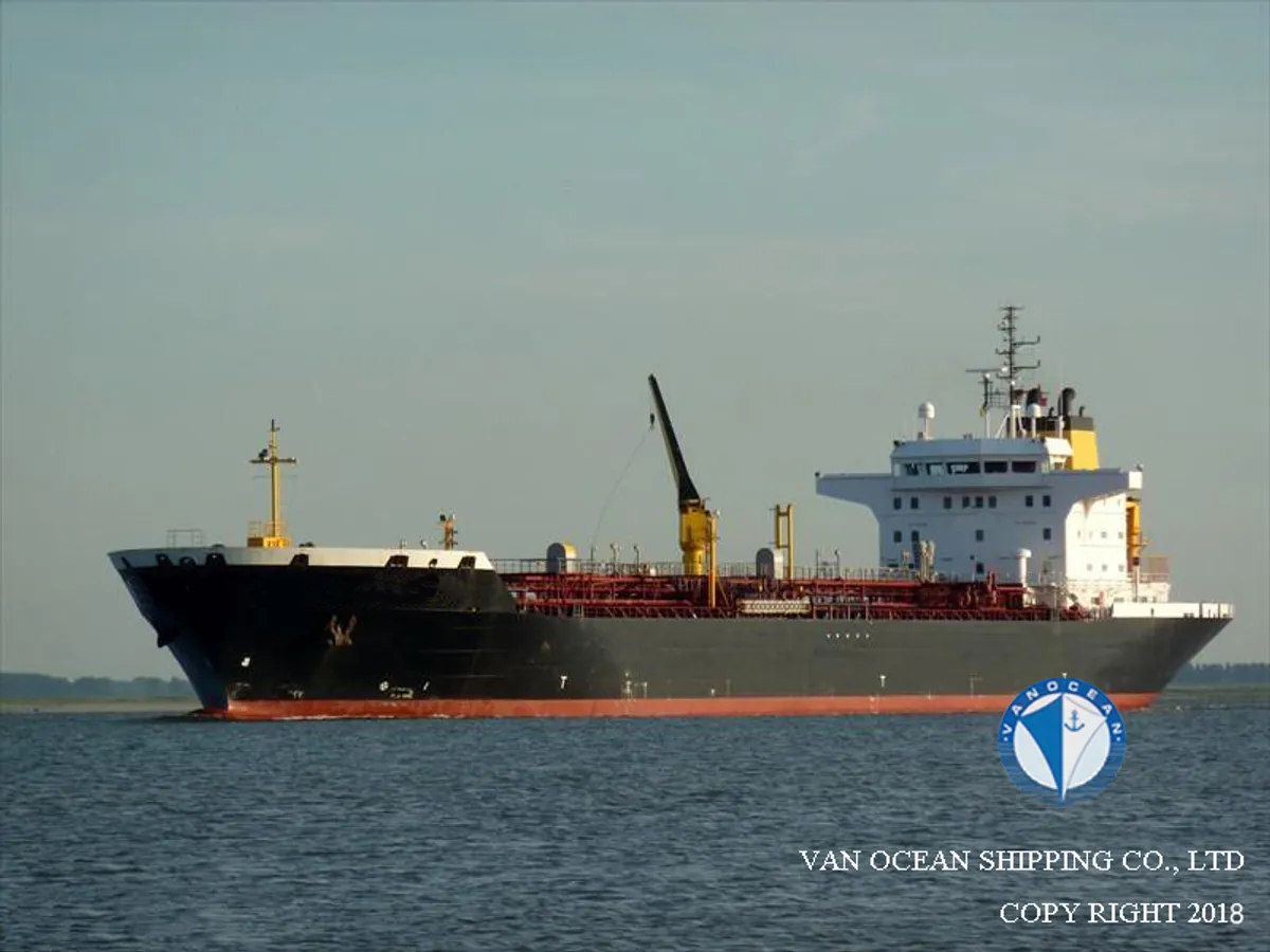 Navio-tanque de óleo/produtos químicos à venda