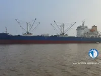 Navio frigorífico à venda