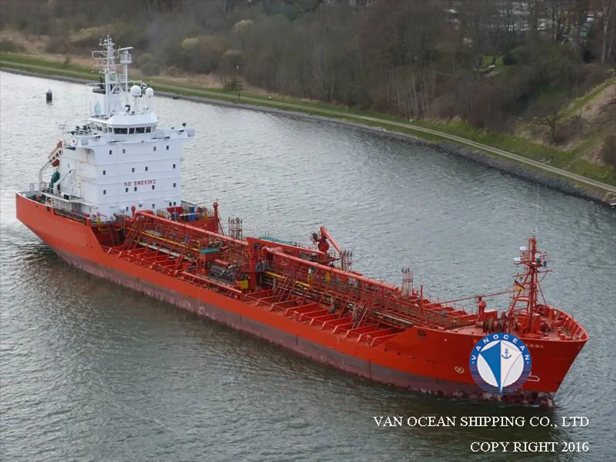 Navio-tanque de óleo/produtos químicos à venda