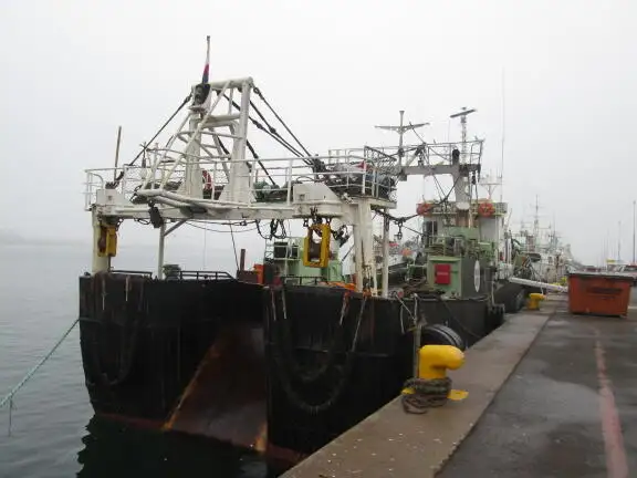 Navio de pesca de arrasto à venda