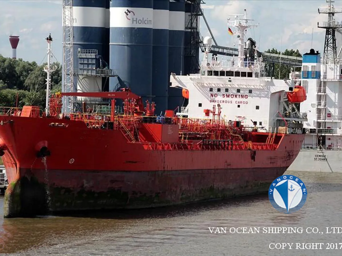 Navio-tanque de óleo/produtos químicos à venda