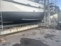 Navio de pesca de arrasto à venda