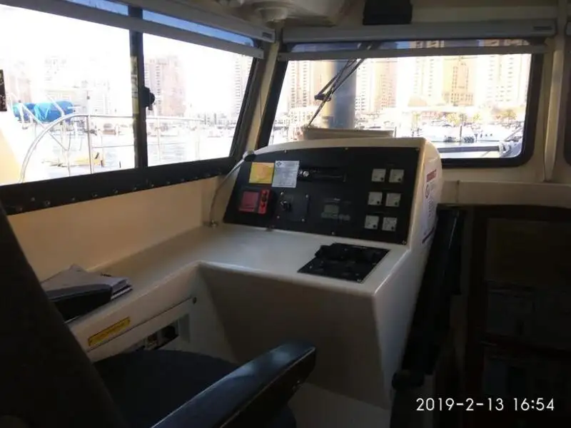 Barco de tripulação à venda