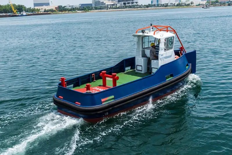 Barcos de trabalho à venda
