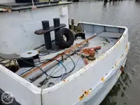 Navio de abastecimento à venda