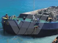 Barcaça à venda