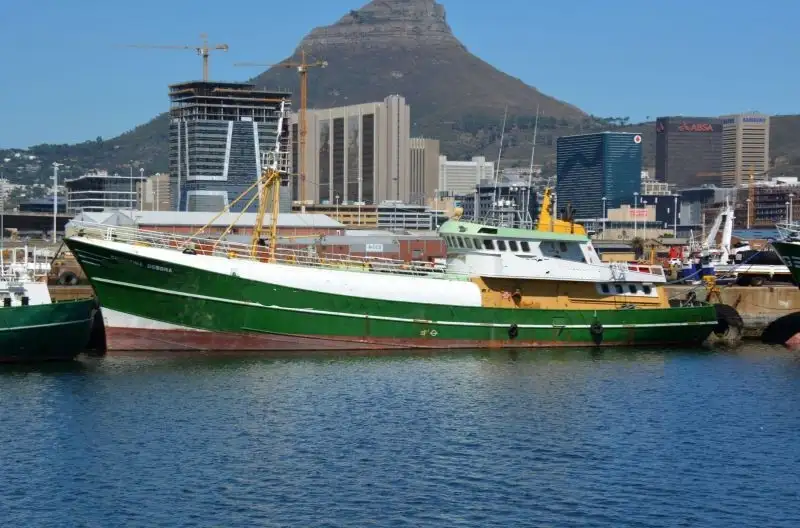 Navio de Suprimento Rápido (FSV) à venda