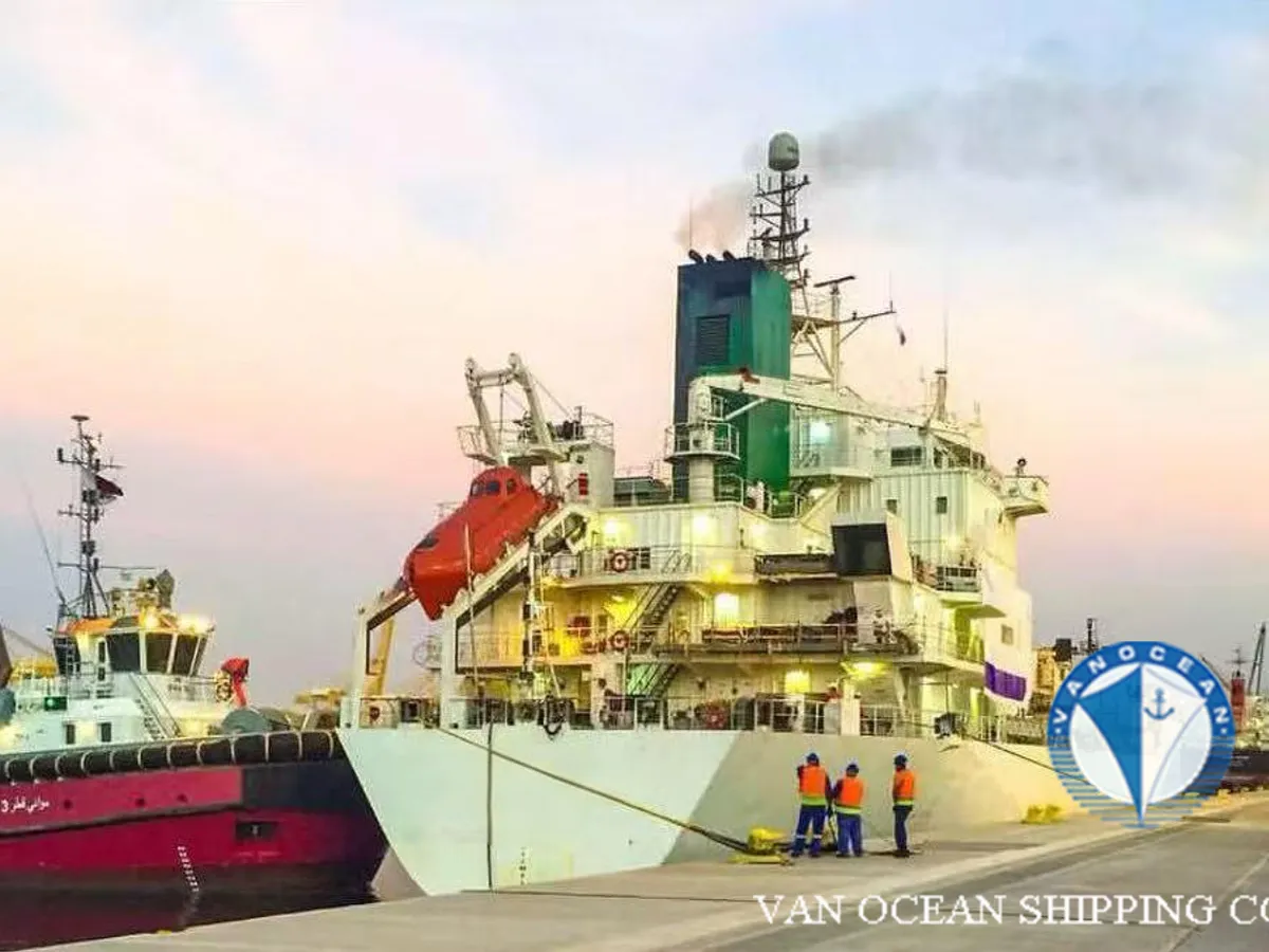 Navio frigorífico à venda