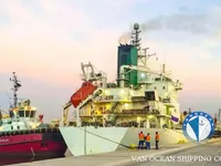 Navio frigorífico à venda