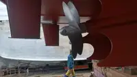 Barco de tripulação à venda