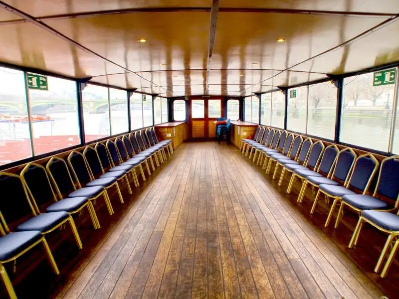 Navio de transporte de passageiros (Ferry) à venda