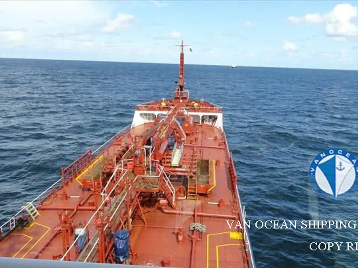 Navio-tanque de óleo/produtos químicos à venda