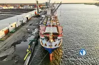 Navio frigorífico à venda