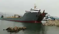 Barcaça à venda