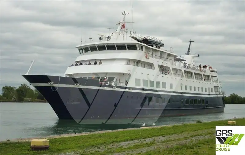 Navio de cruzeiro à venda