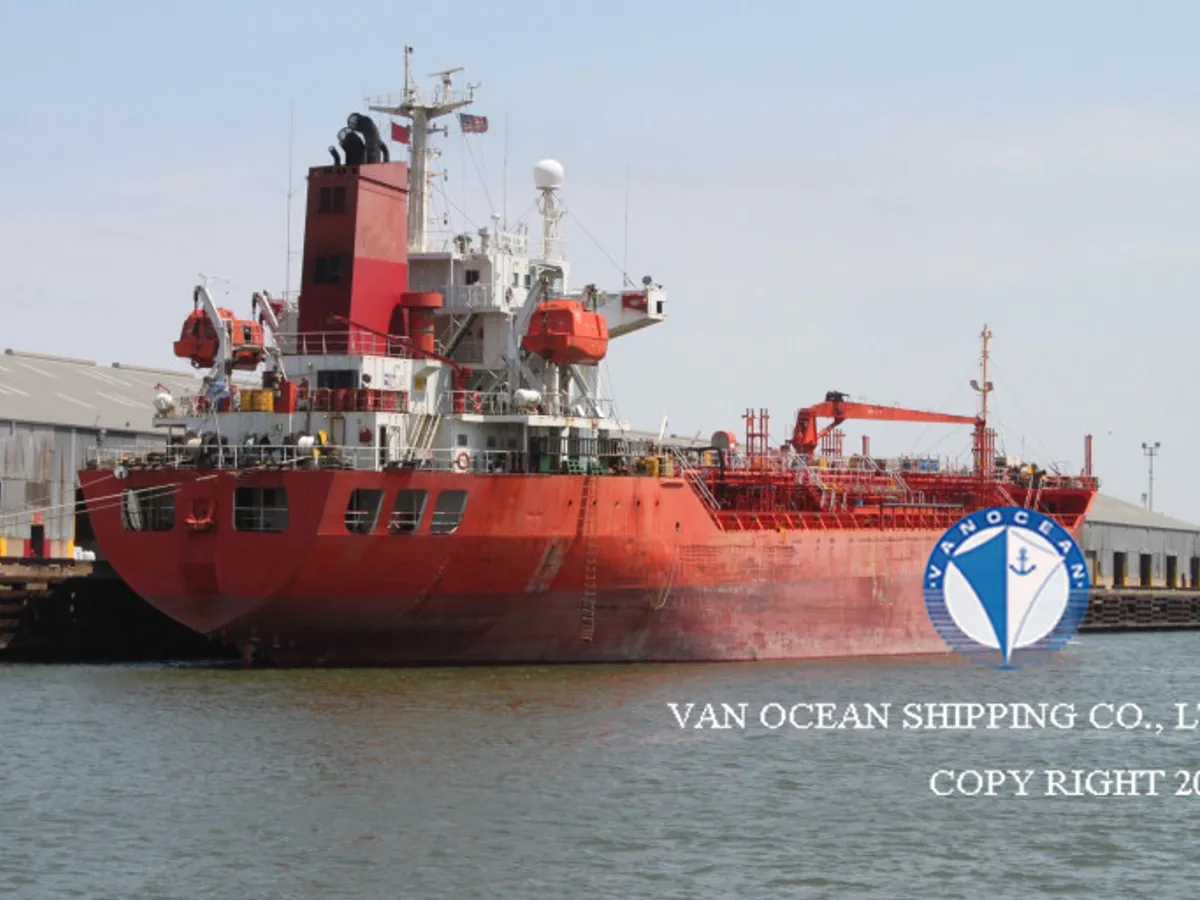 Navio-tanque de óleo/produtos químicos à venda