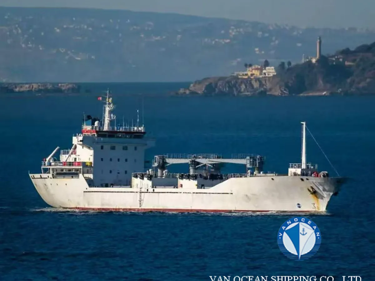 Navio frigorífico à venda