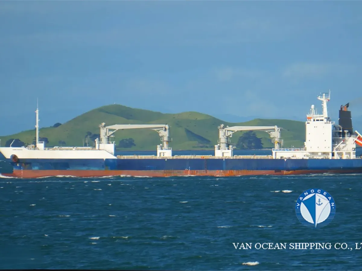 Navio frigorífico à venda